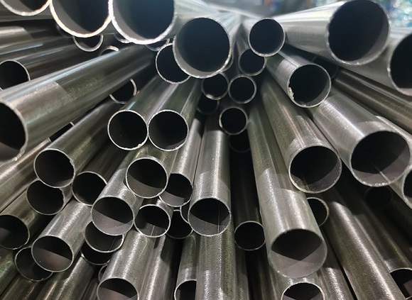 304不銹鋼管表面劃痕怎么處理？